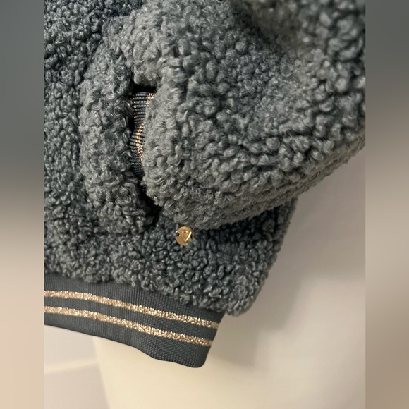 Toddler Sherpa Jacket sz 2yrs. Khaki w/rosegold trim. New without tags. - Picture 7 of 9